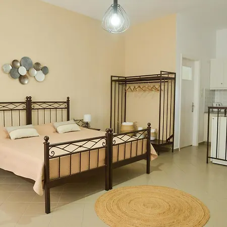 Daire Vichou Adamantas (Milos)