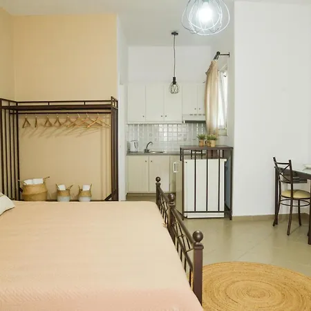 Vichou * Adamantas (Milos)