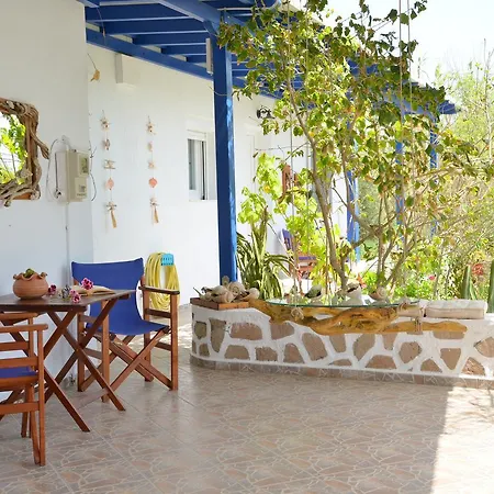 Vichou * Adamantas (Milos)